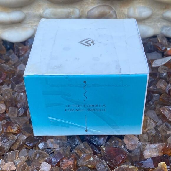 NIB VVBETTER TECA LIFTING MOISTURE CREAM 1.7 oz Korean Hydration Cruelty Free - Picture 3 of 5